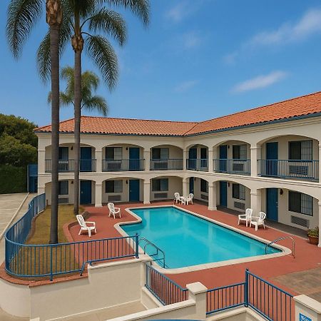 Lyfe Inn & Suites By Aga - Lax Airport إنغليووود، لوس أنجليس، كاليفورنيا المظهر الخارجي الصورة